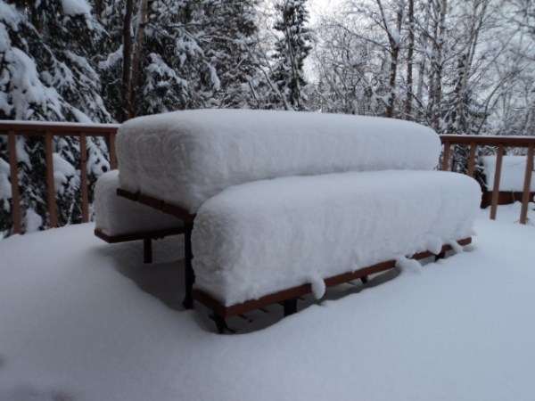AK winter picnic table
